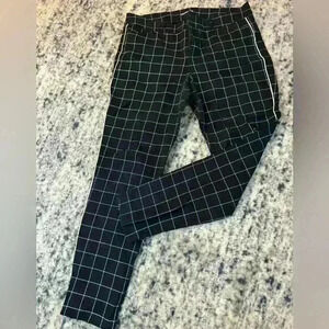 Super cute black and white dress pants